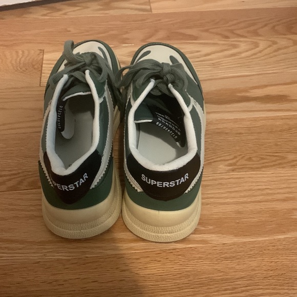 “Colorblock Lace-up Front Skate Shoes” from SHEIN - Picture 7 of 7